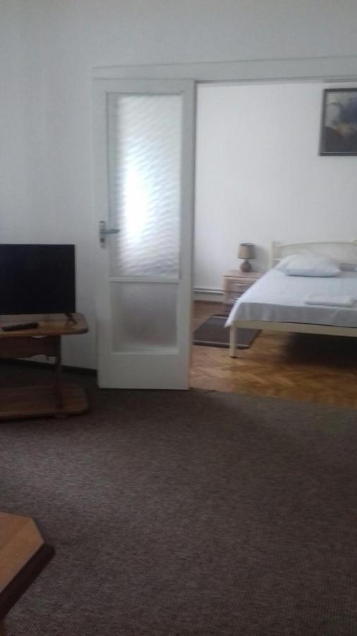 Gelena Гостьовий Двір Uzjhorod Exteriör bild
