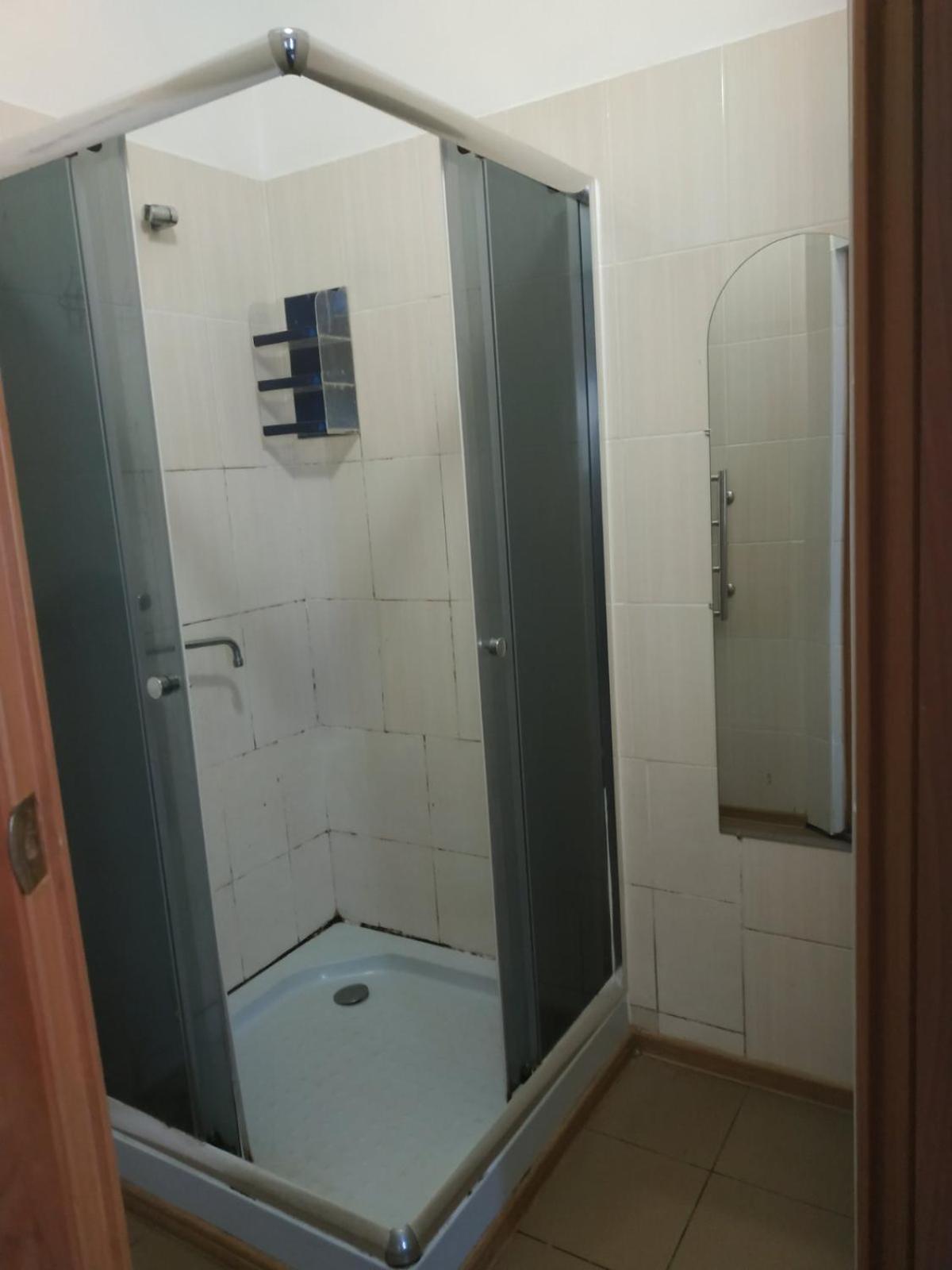 Gelena Гостьовий Двір Uzjhorod Exteriör bild